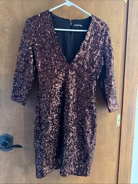 Express Rose Gold Sequin V-Neck Party Dress
